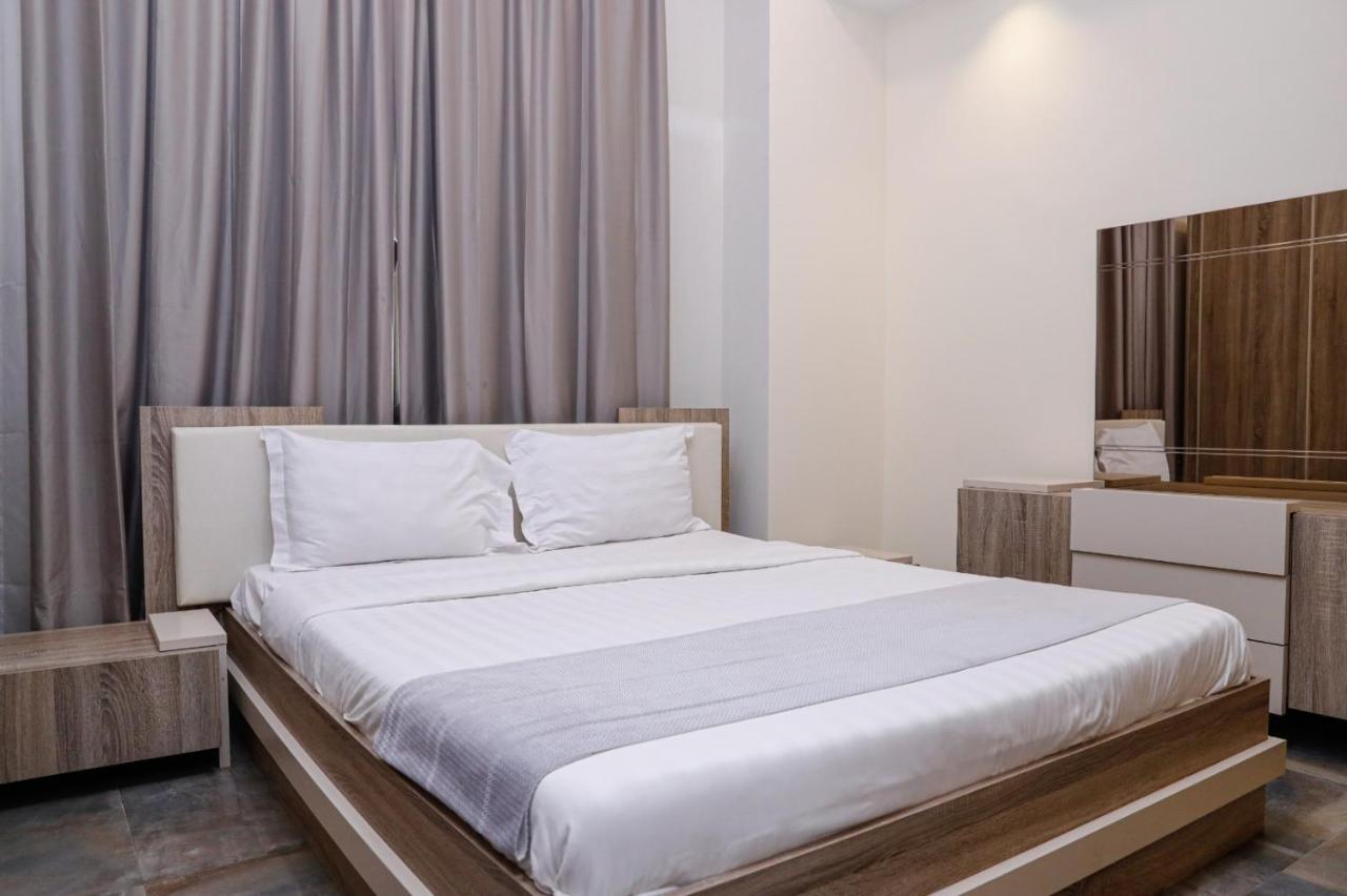 Tangier Tower Hotel Al-Manamah Bagian luar foto
