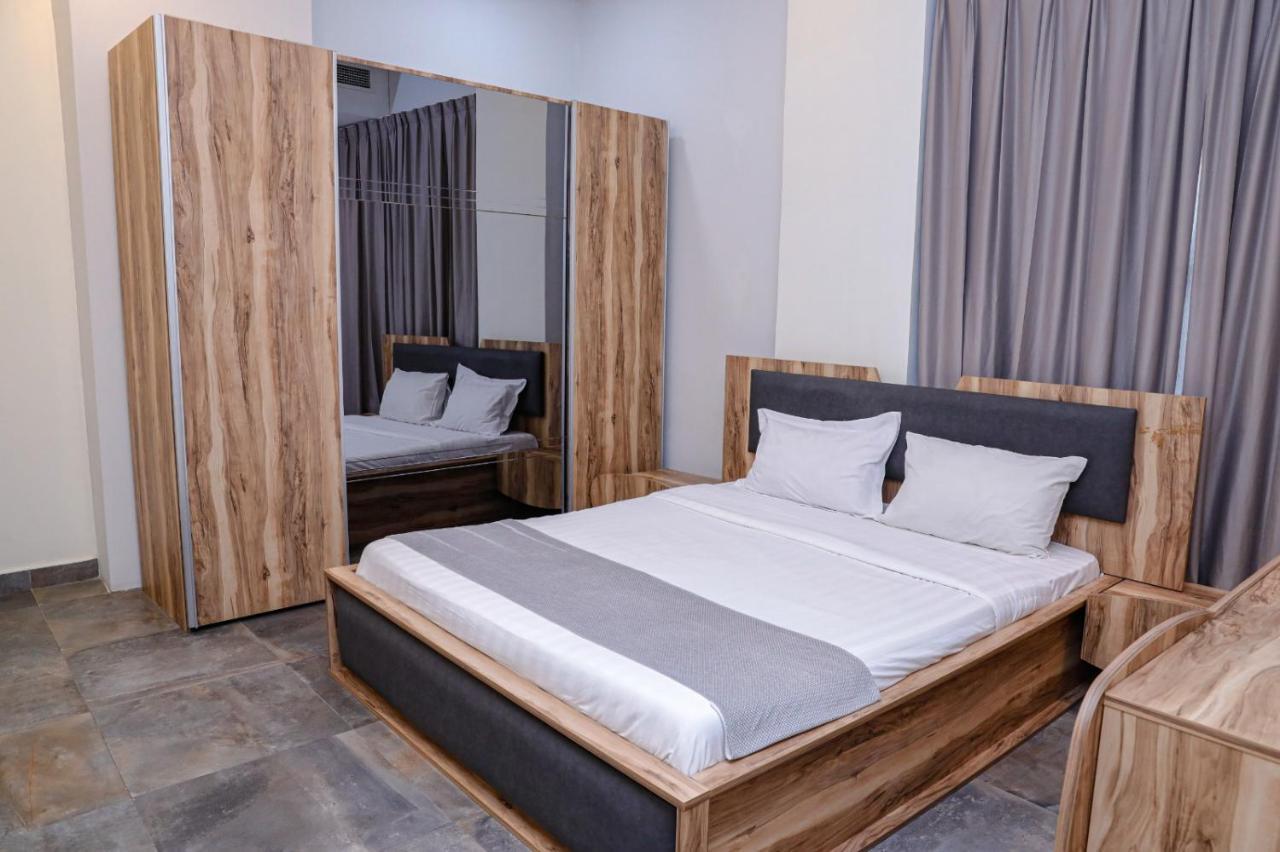 Tangier Tower Hotel Al-Manamah Bagian luar foto