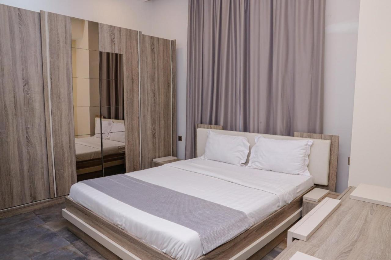 Tangier Tower Hotel Al-Manamah Bagian luar foto