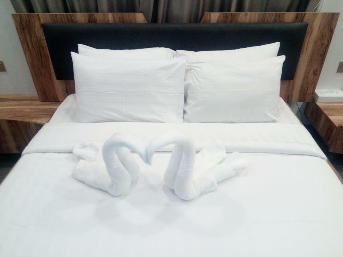 Tangier Tower Hotel Al-Manamah Bagian luar foto